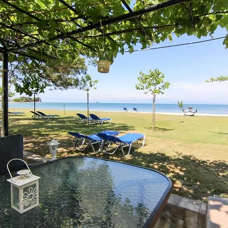 Avra Apartman Szkála Rahoníu