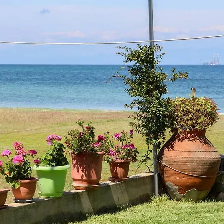 Apartman Avra Szkála Rahoníu