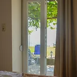 Avra