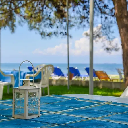 Apartment Avra