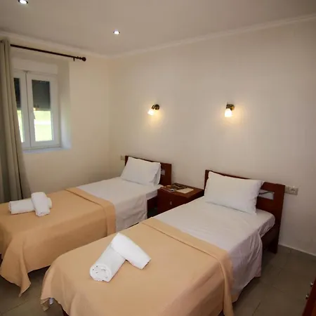 Apartment Avra *