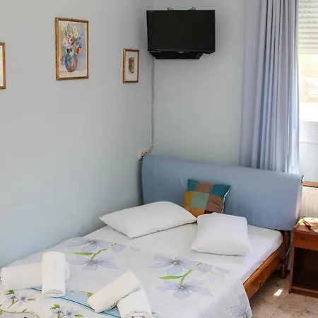 Avra Apartment *