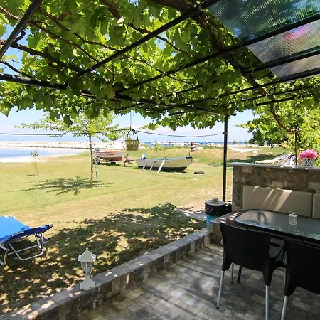 Apartment Avra