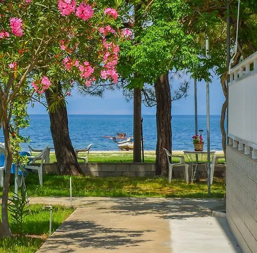 Avra * Skala Rachoni (Thasos)